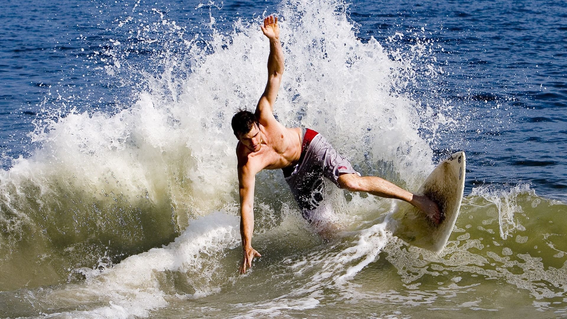 选手突破瓶颈心态调整成就稳定表现，突破瓶颈下一句