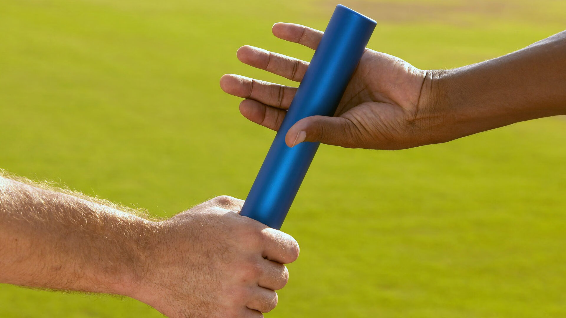 职业联赛设立发展球员观察名单鼓励长期培养,职业联赛和发展联赛